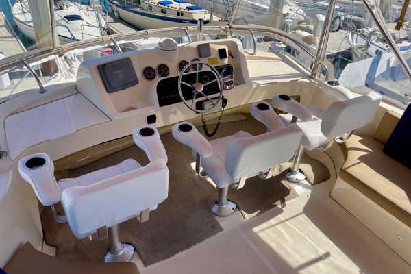 2008 34′ Mainship 34 Trawler