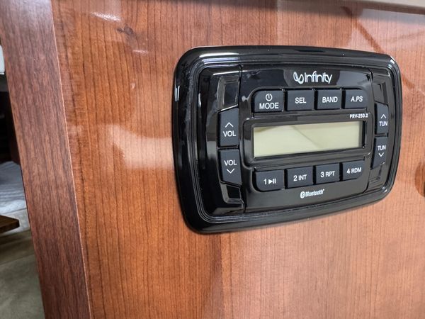2016 25′ Four Winns V255