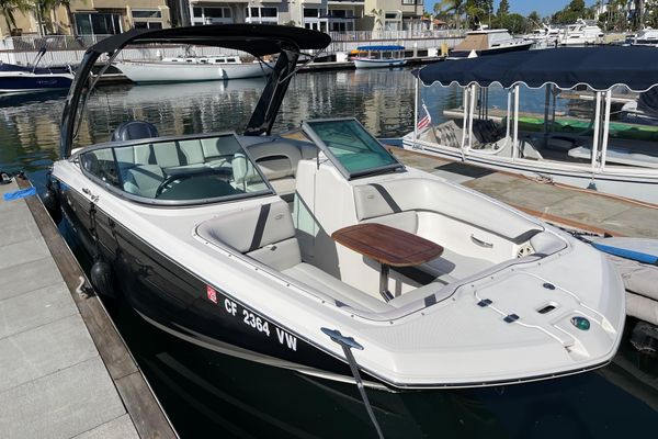 2016 23′ Regal 23 OBX