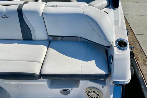2016 23′ Regal 23 OBX