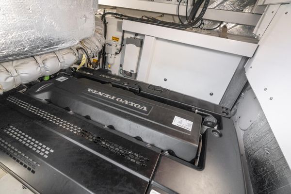 2019 57′ Sunseeker Predator 57