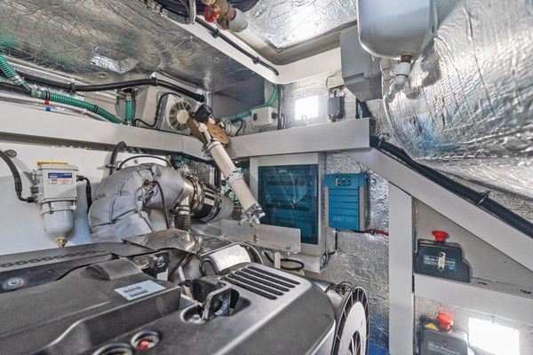 2019 57′ Sunseeker Predator 57