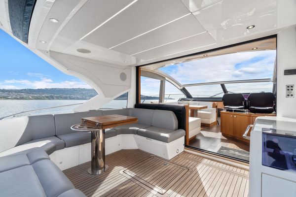 2019 57′ Sunseeker Predator 57