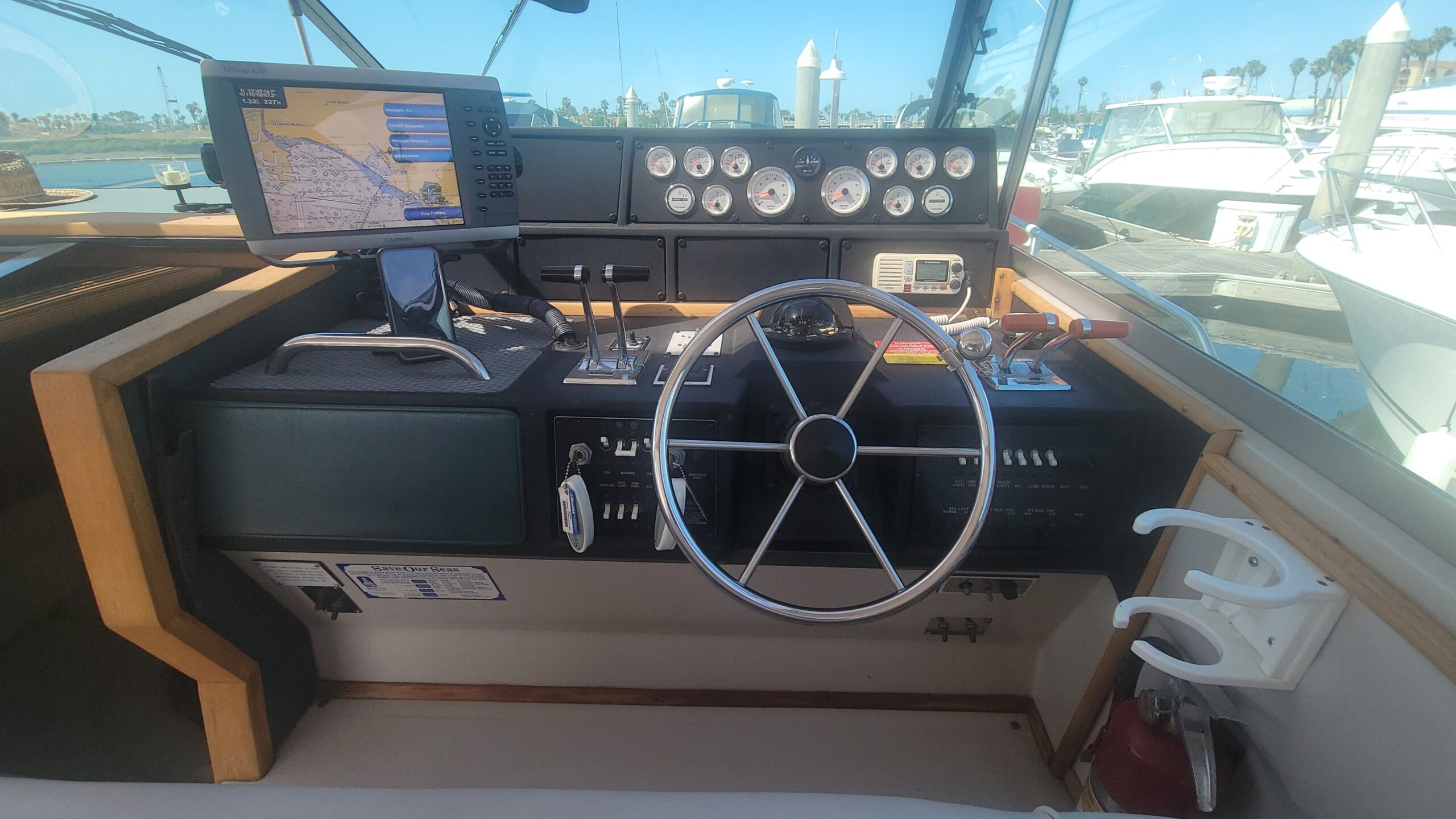 1987 39′ Sea Ray 390 Express