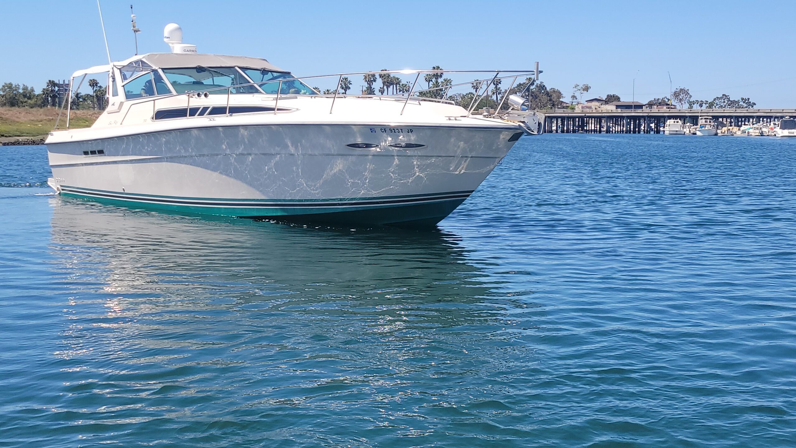 1987 39′ Sea Ray 390 Express