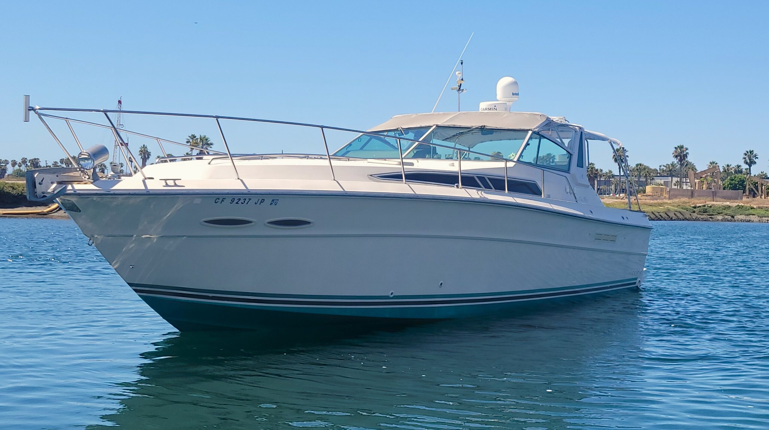 1987 39′ Sea Ray 390 Express