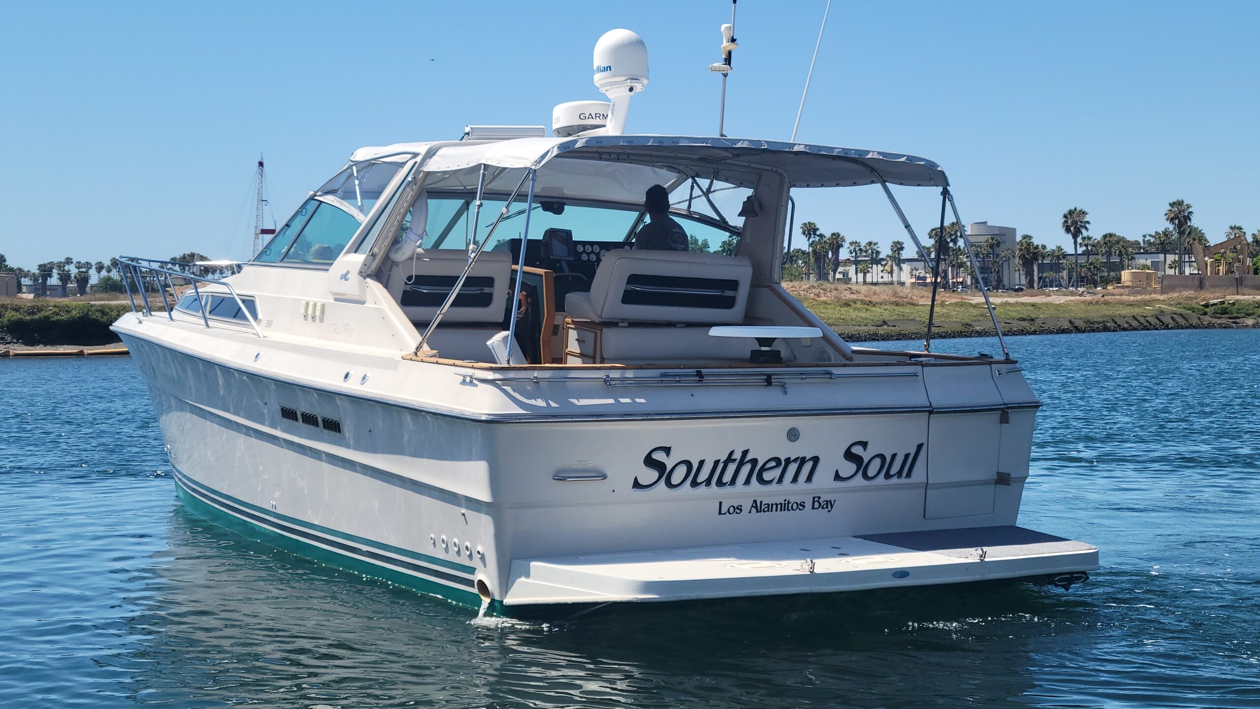 1987 39′ Sea Ray 390 Express