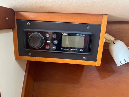 2001 28′ Legacy Yachts 28 Express