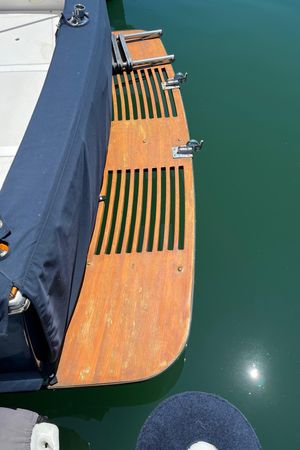 2001 28′ Legacy Yachts 28 Express