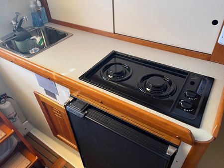 2001 28′ Legacy Yachts 28 Express