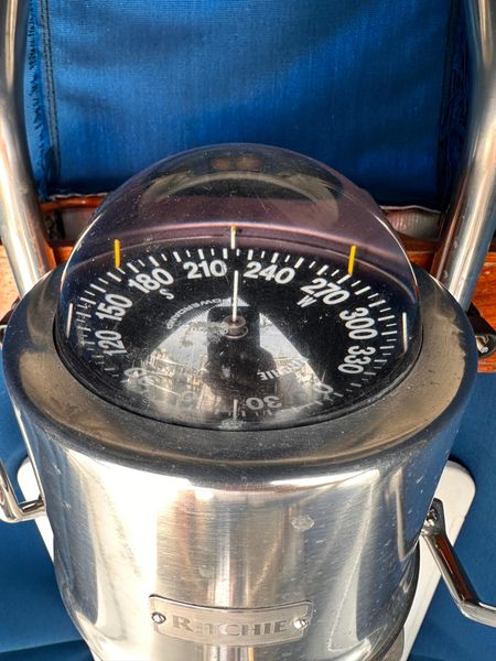 2000 32′ Catalina 320