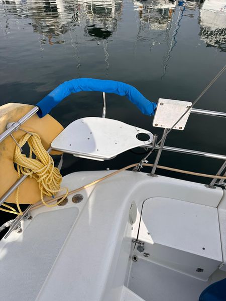 2000 32′ Catalina 320