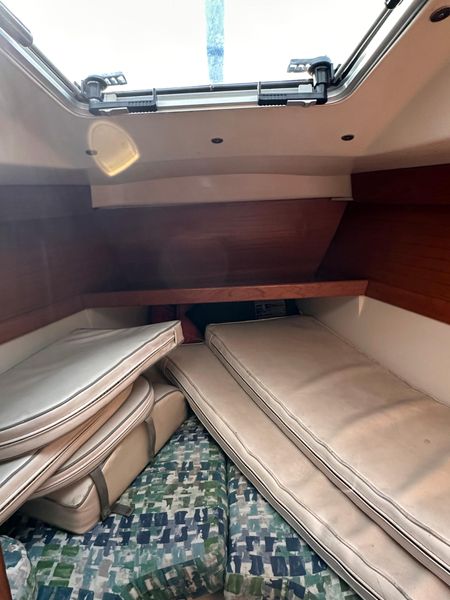 2000 32′ Catalina 320