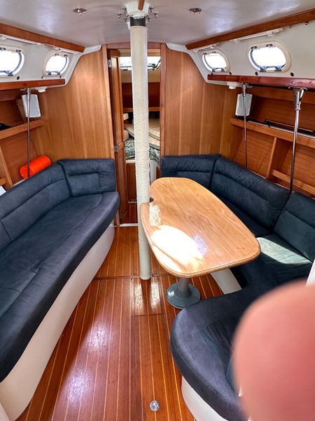 2000 32′ Catalina 320