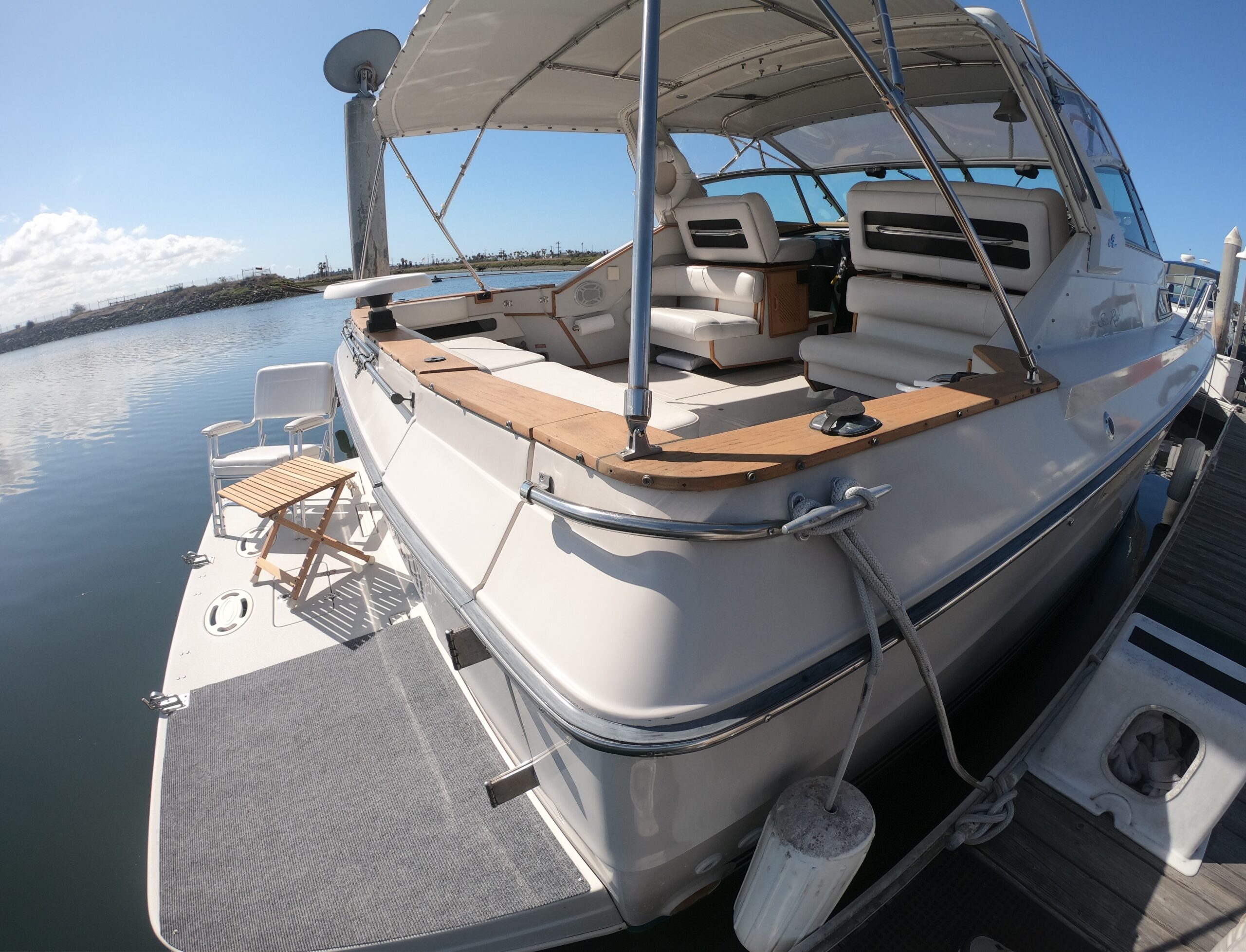 1987 39′ Sea Ray 390 Express