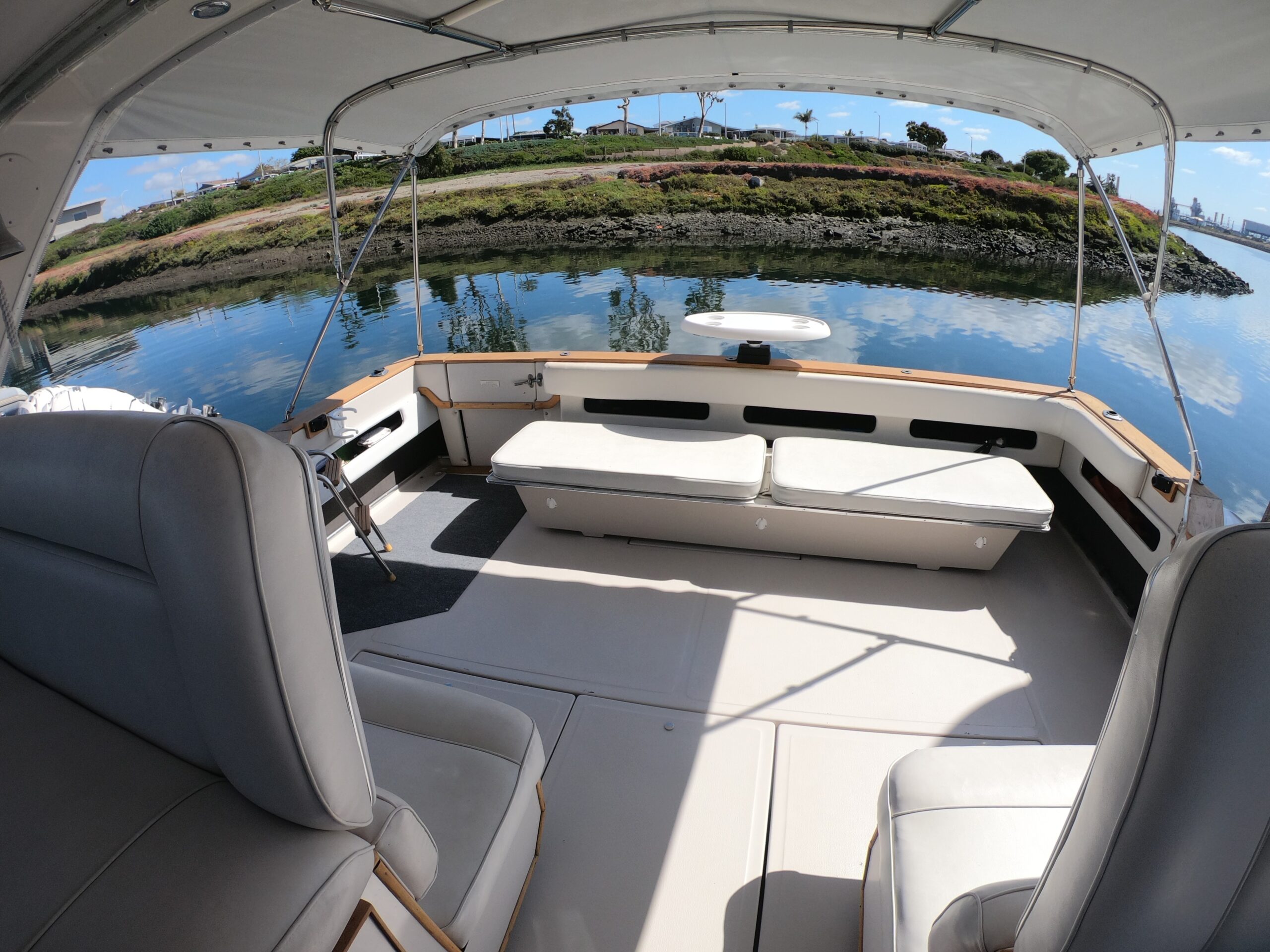 1987 39′ Sea Ray 390 Express