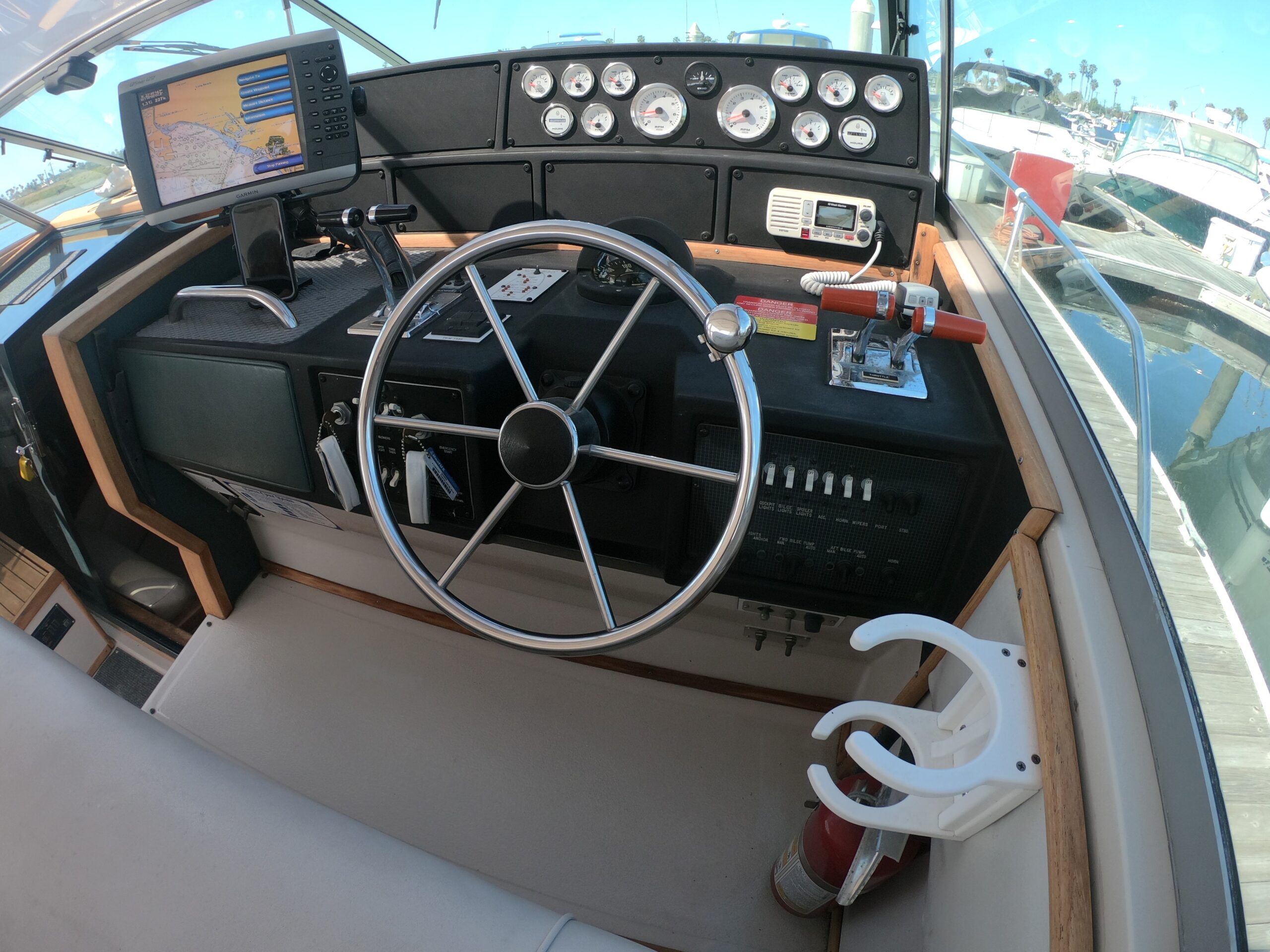 1987 39′ Sea Ray 390 Express