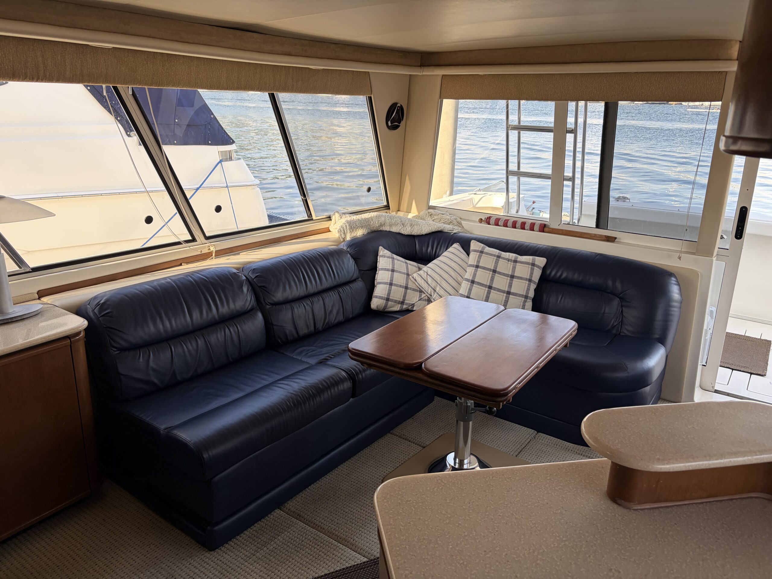 2005 49′ Meridian Pilothouse