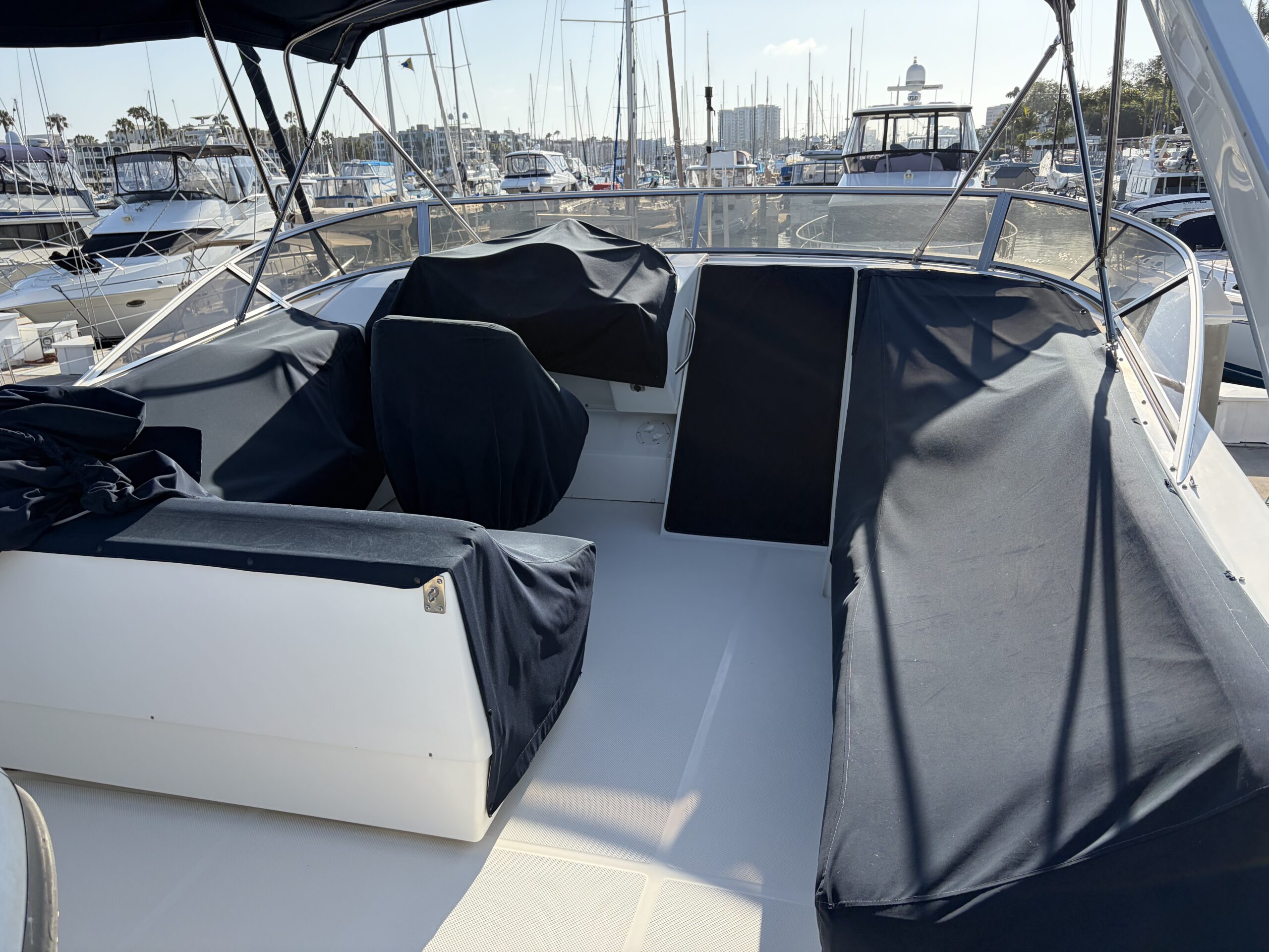 2005 49′ Meridian Pilothouse