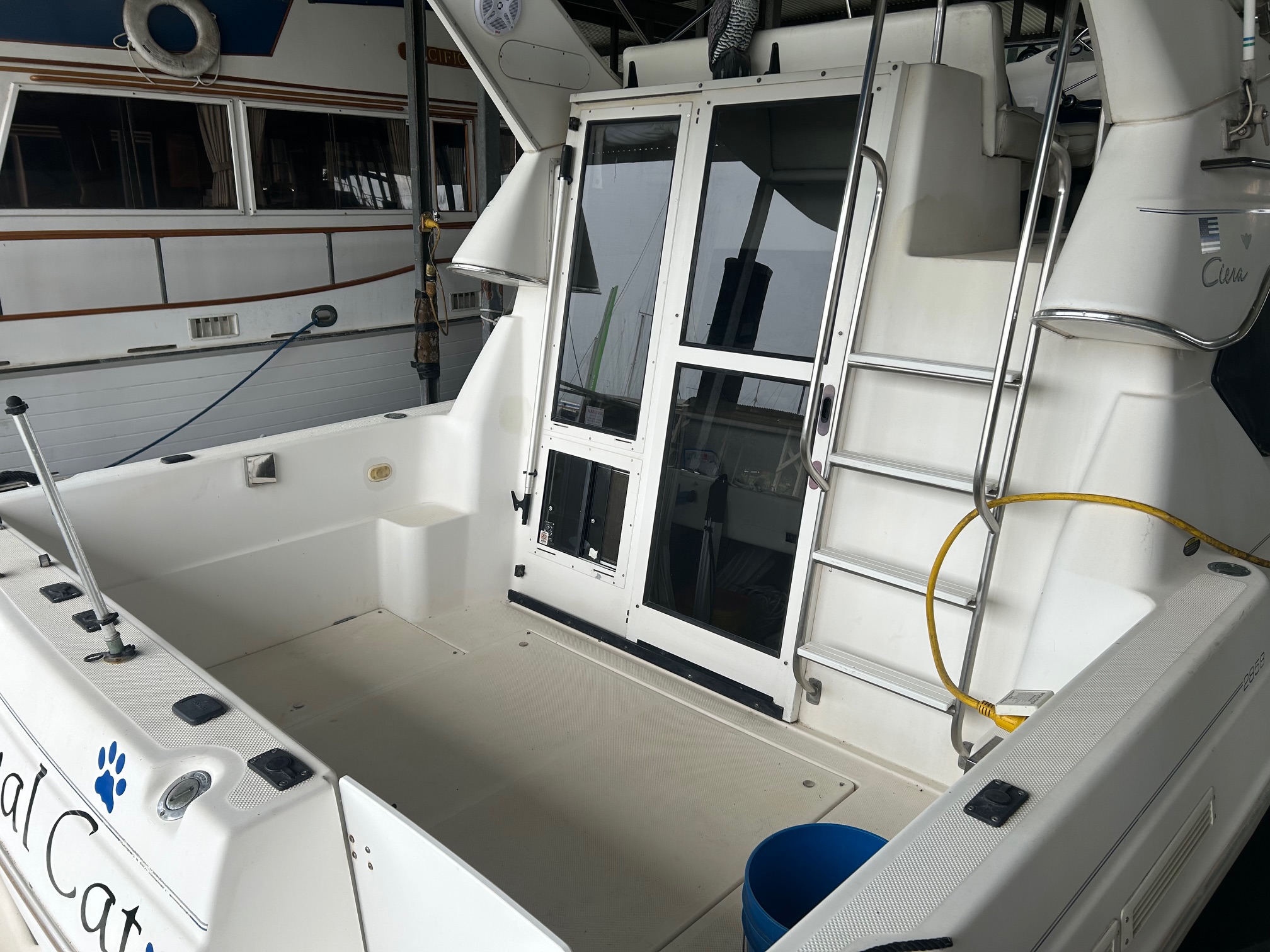 2001 Bayliner 28′ 2858