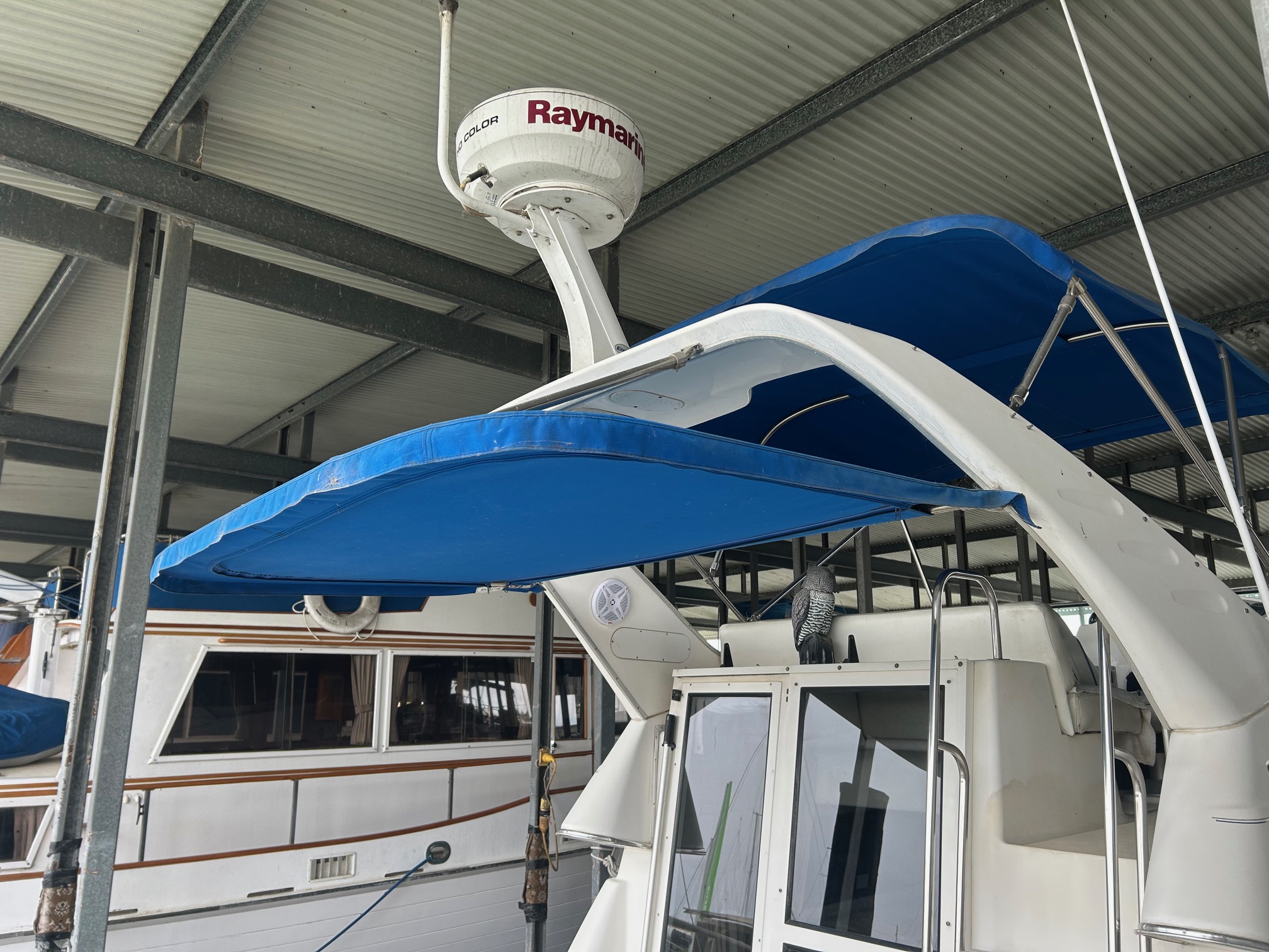 2001 Bayliner 28′ 2858