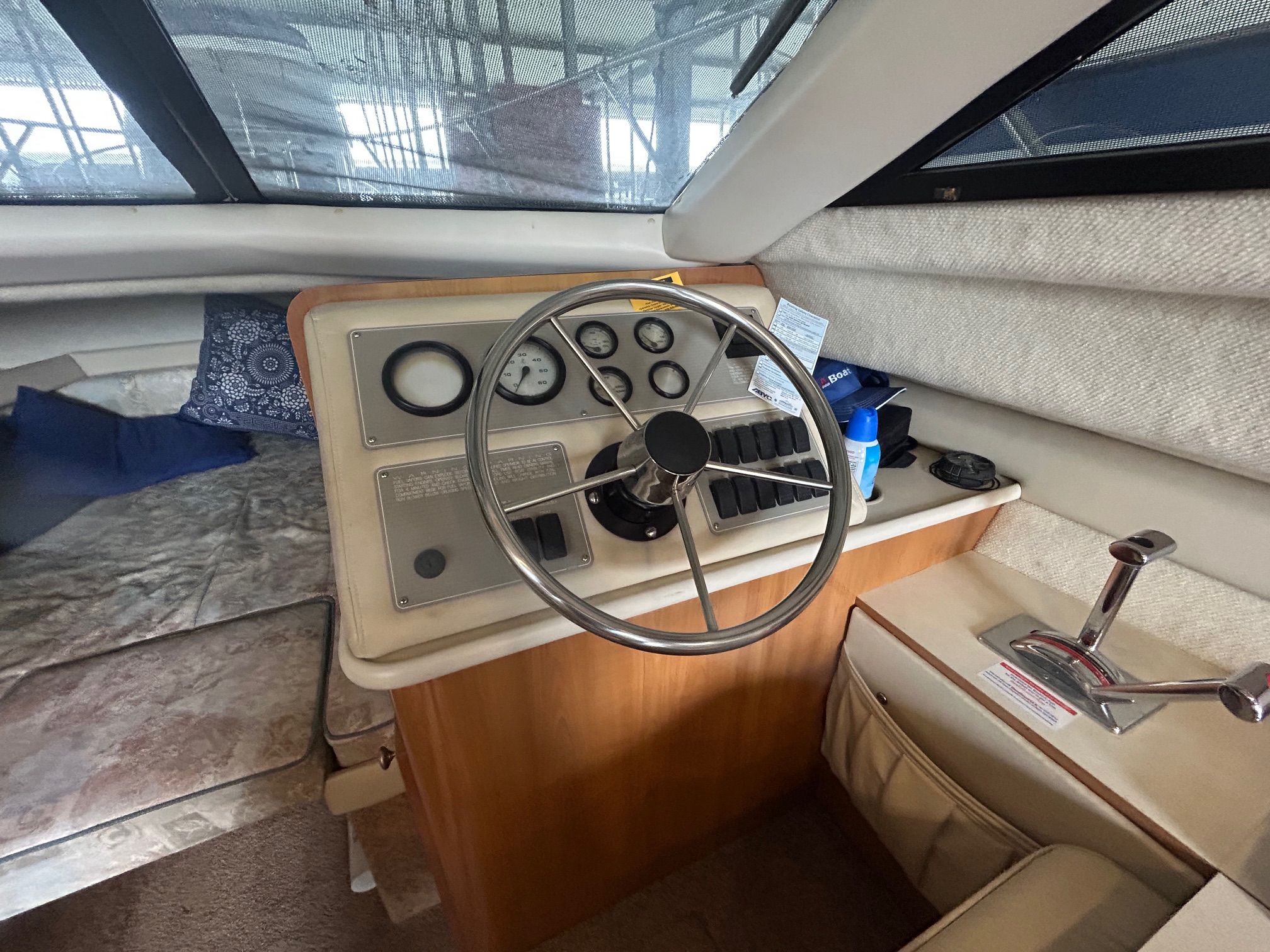 2001 Bayliner 28′ 2858