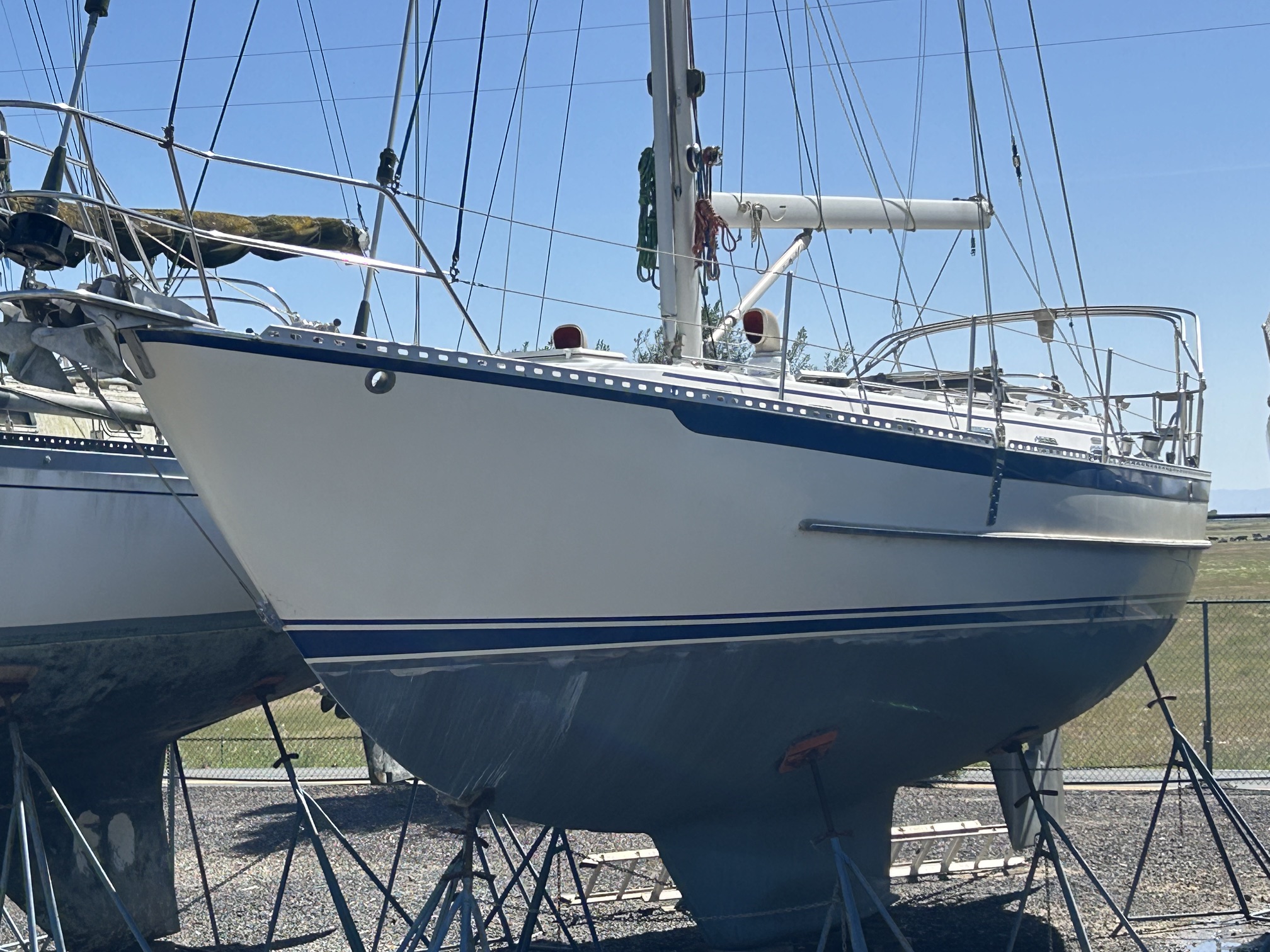 2002 40′ Pacific Seacraft Cutter