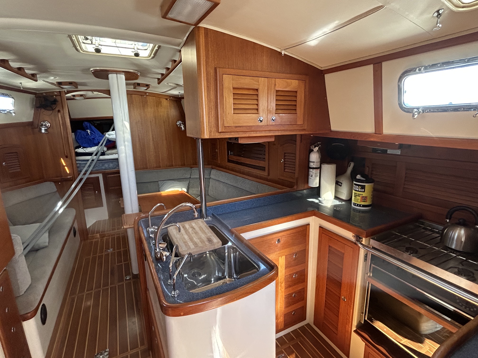 2002 40′ Pacific Seacraft Cutter