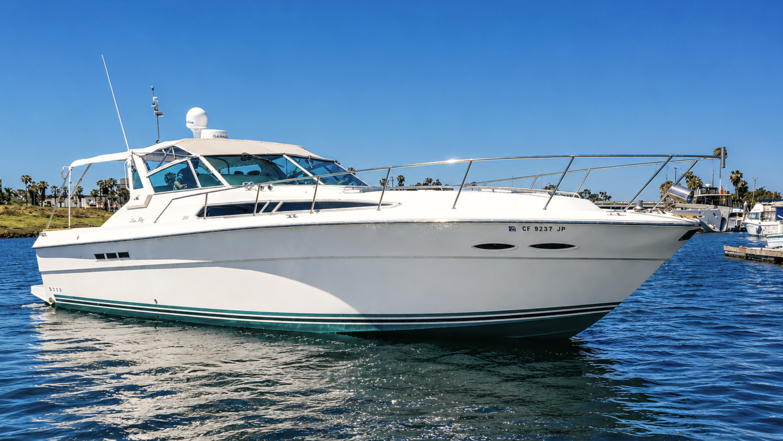 1987 39′ Sea Ray 390 Express