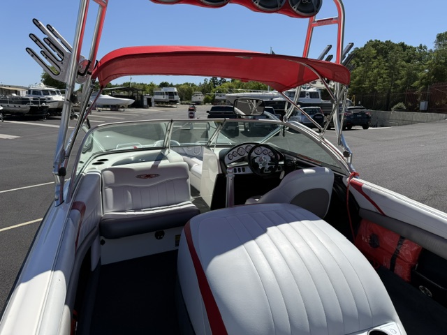 2004 MasterCraft Wakeboard 20