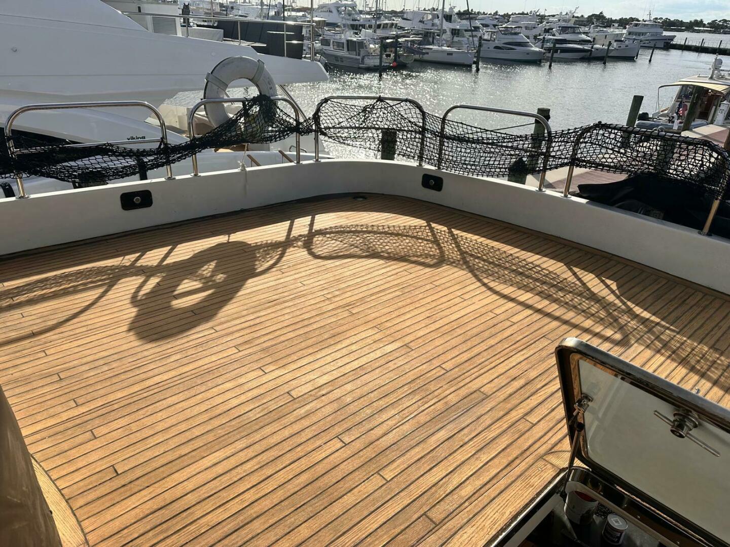 1999 85′ Azimut 85 Ultimate