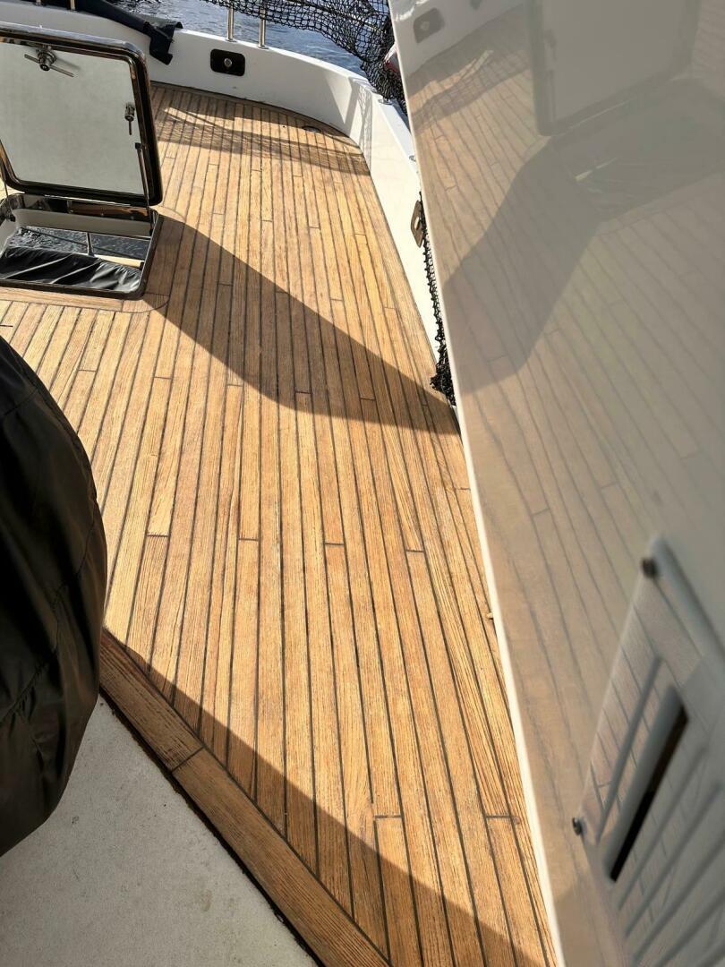 1999 85′ Azimut 85 Ultimate