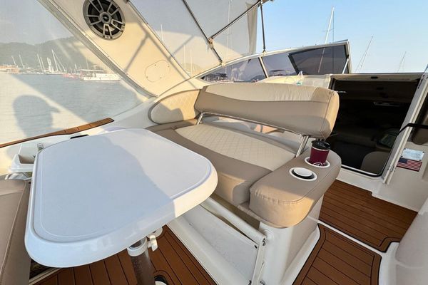 2001 28′ Bayliner 2858 Ciera