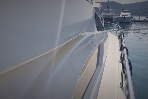 2001 57′ Ferretti Yachts 57 Motor Yacht
