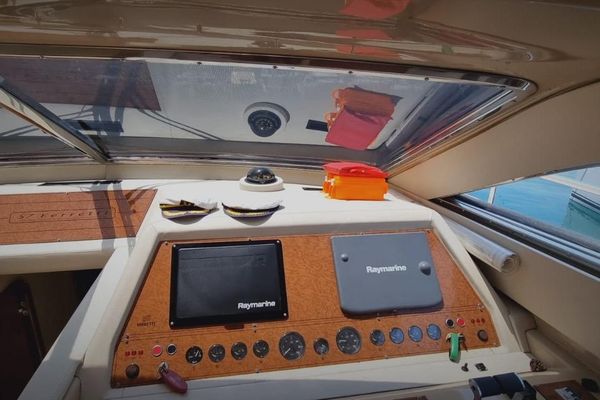 2001 57′ Ferretti Yachts 57 Motor Yacht