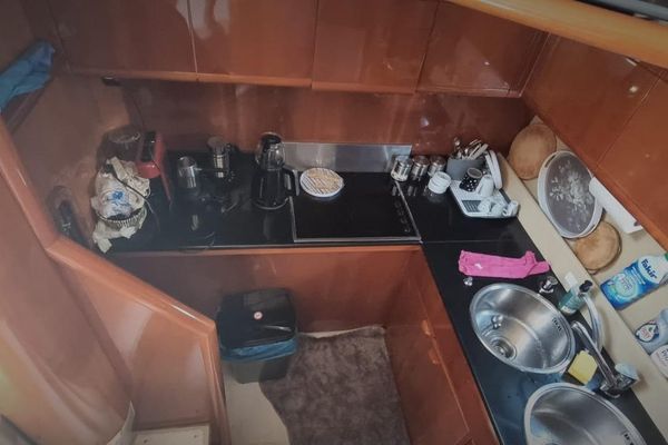 2001 57′ Ferretti Yachts 57 Motor Yacht