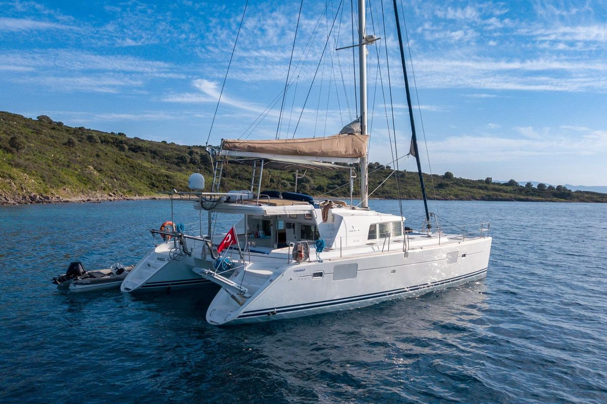 2005 44′ Lagoon 440