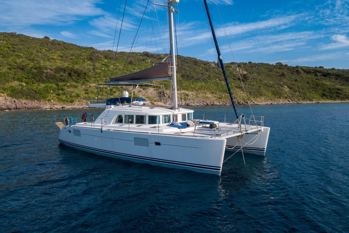 2005 44′ Lagoon 440