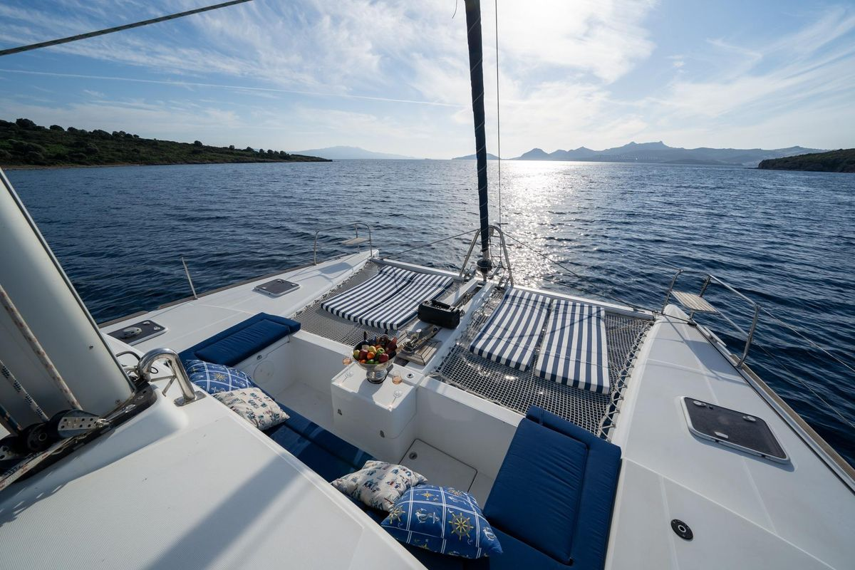 2005 44′ Lagoon 440