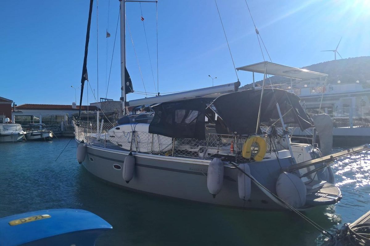 2007 44′ Bavaria Vision 44