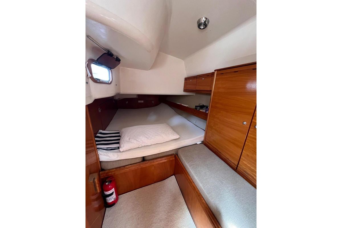 2007 44′ Bavaria Vision 44