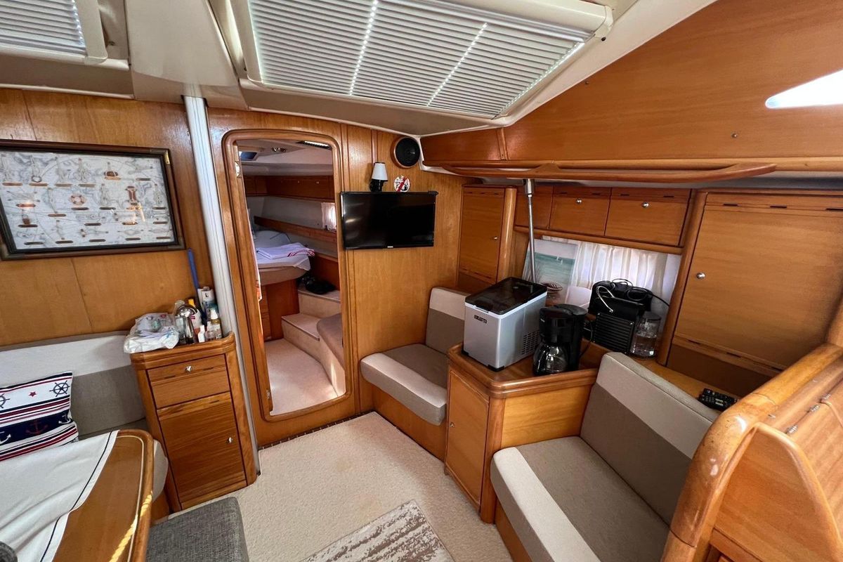 2007 44′ Bavaria Vision 44