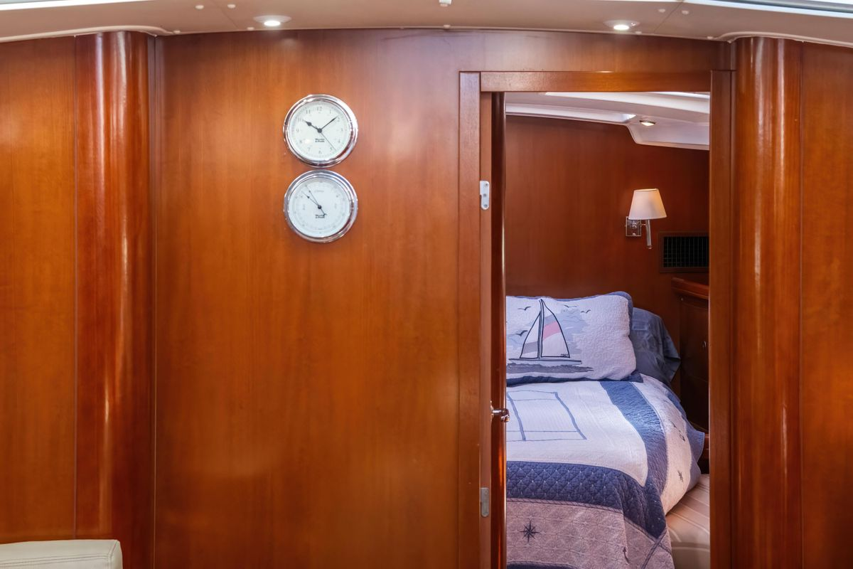 2007 52′ Beneteau Oceanis 523