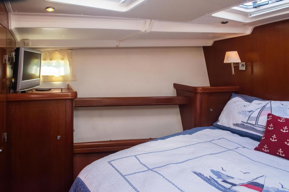 2007 52′ Beneteau Oceanis 523