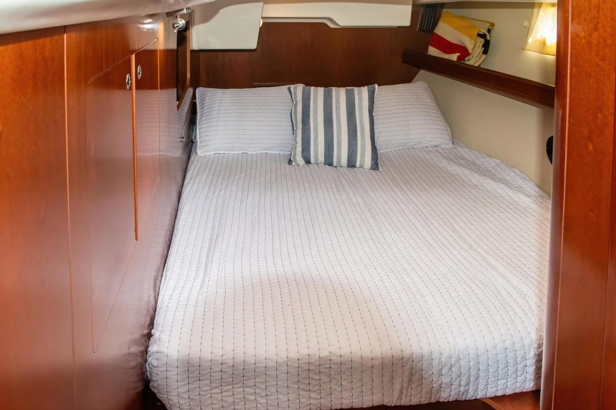 2007 52′ Beneteau Oceanis 523
