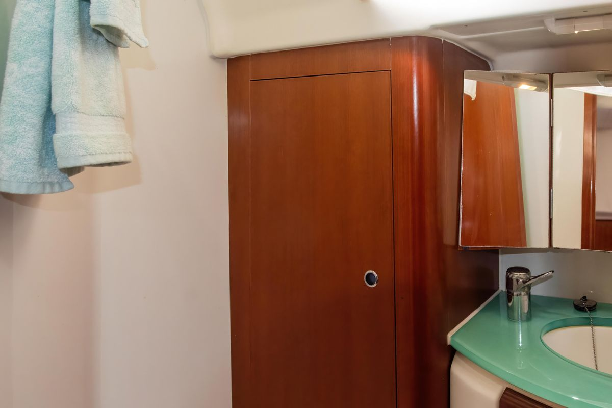 2007 52′ Beneteau Oceanis 523