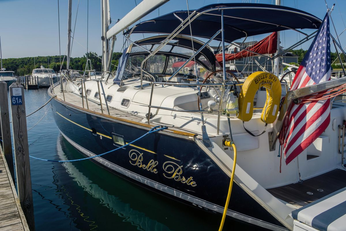 2007 52′ Beneteau Oceanis 523