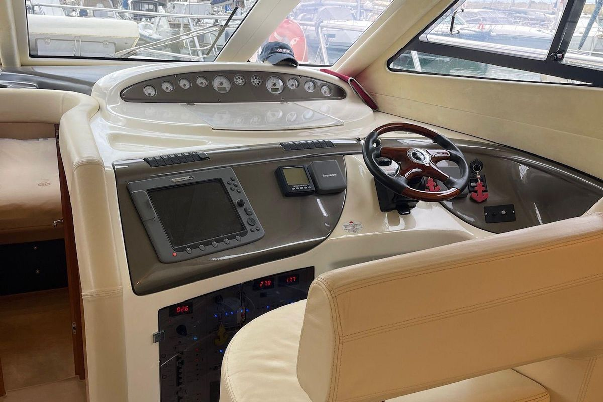2007 50′ Cranchi Atlantique 50