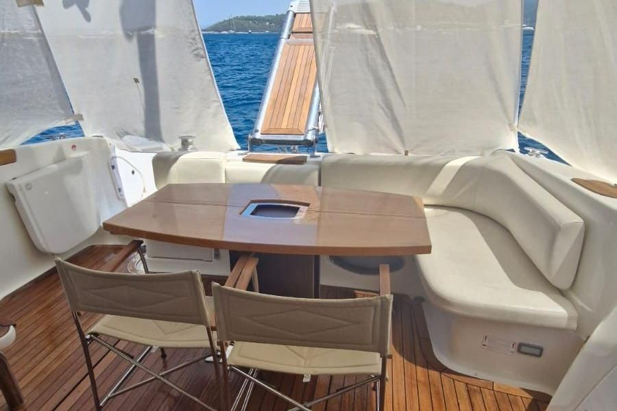 2007 50′ Cranchi Atlantique 50