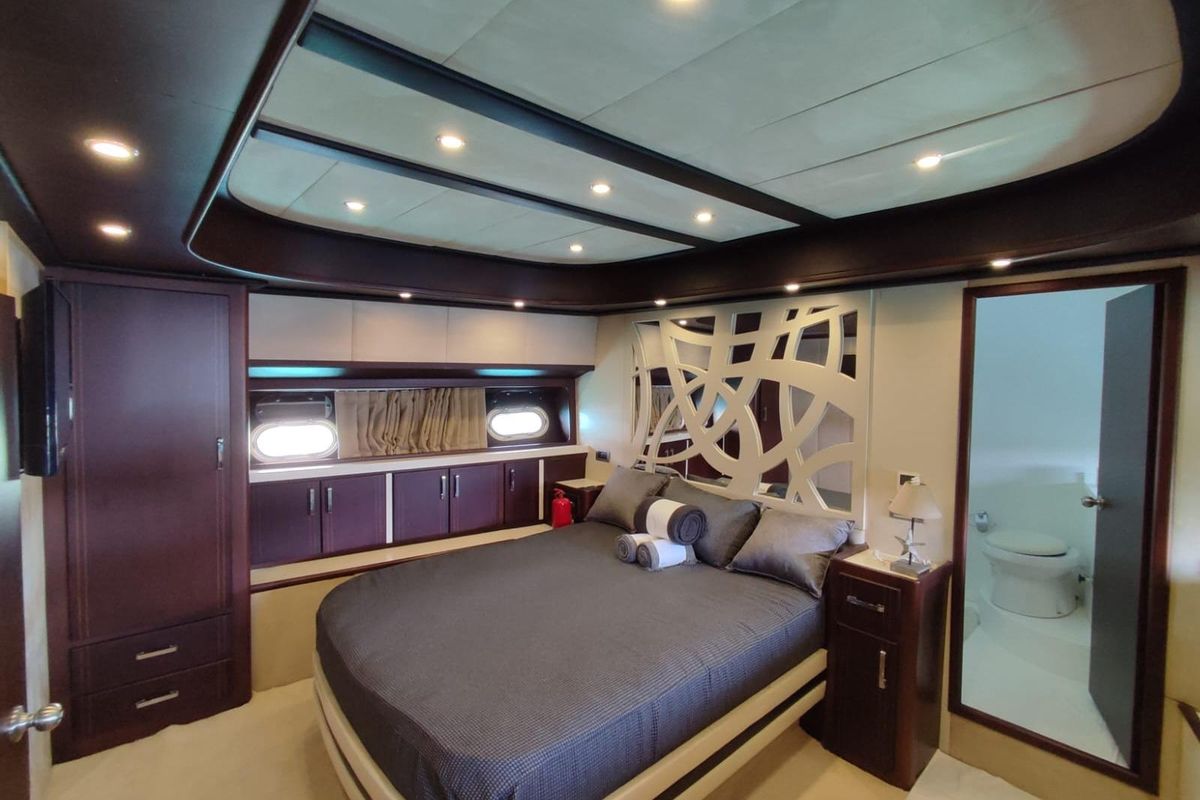 2007 85′ Custom 85 Motor Yacht
